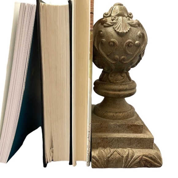 Accents Finial Bookend Ornate Single French Country Decor Book End